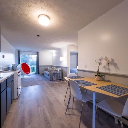 Inn Between The Beaches & Villager Йорк Екстериор снимка
